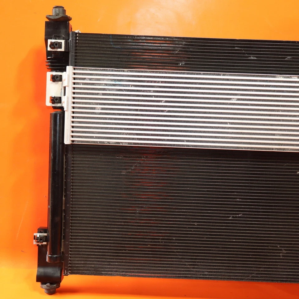 Enfriador de aceite condensador de aire acondicionado Jeep Grand Cherokke Raidator 2023 2024 P68488317ab OEM Foto 2 de 4