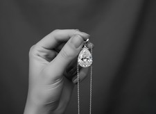 Collana solitario con diamanti creati in laboratorio taglio pera 5 ct placcato oro bianco 14 carati 925