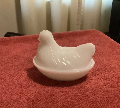 Vintage 1940s Hazel-Atlas White Milk Glass Hen on Nest Covered Candy Dish