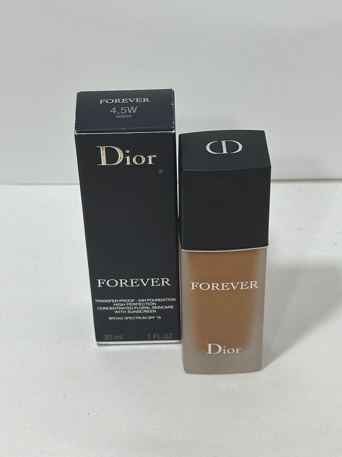 Dior Forever 24Hr Wear Foundation Shade 4.5 Warm 1oz 30ml New In Box-image