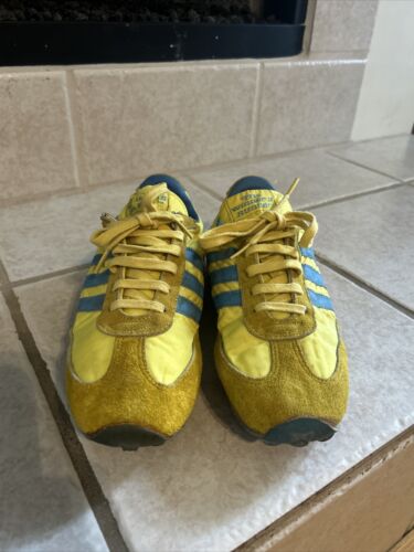 Vintage 1970s Sears The Winner ll Runner Sneakers Shoes Sz 9 Stripes Yellow Blue - Picture 2 of 10