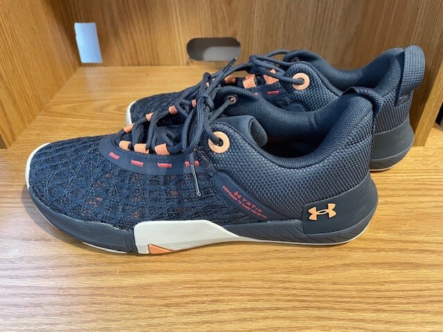 Men's Size 9 UA Reign 5 Tri Base Training Shoe Grey/Orange New W/O Box