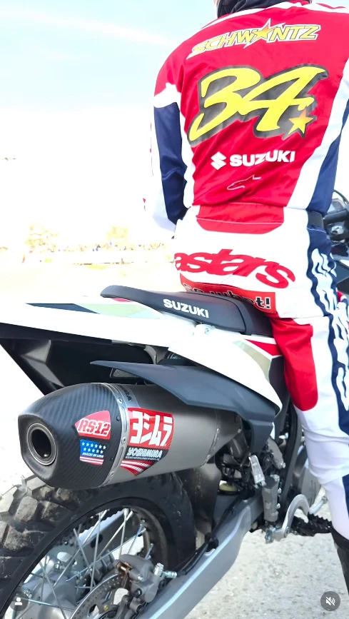 YOSHIMURA | Scarico completo RS-12 in acciaio per Suzuki DR-Z4 S/SM 2025- - Immagine 3 di 4