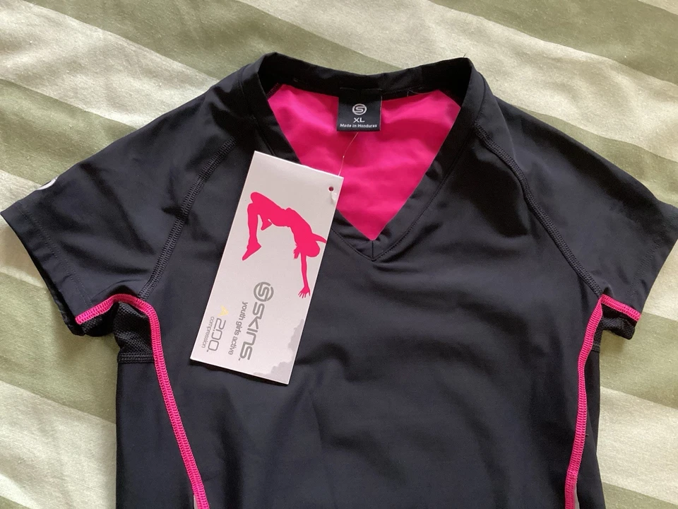 NEW YOUTH GIRLS SKINS A200 COMPRESSION TOP SIZE XL - Image 3 of 4