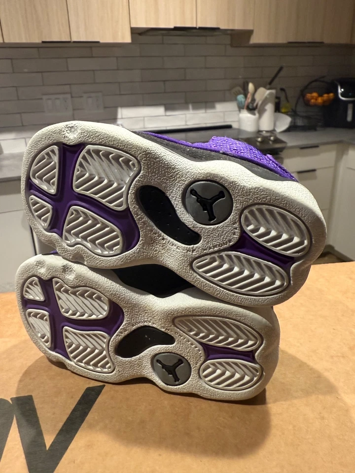 Air Jordan AJ13 Retro TD Niño Pequeño Tenis Púrpura Zapatos 23 Lakers FD4647-501 4C Foto 4 de 4