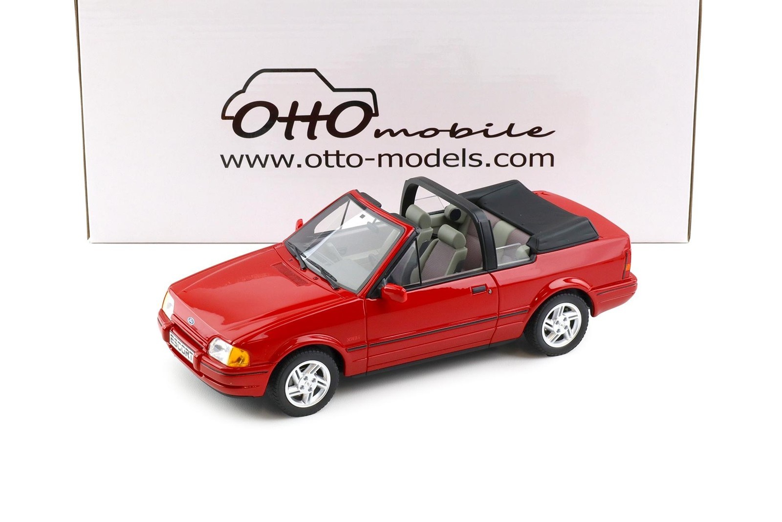 1:18 OTTO mobile OT1254 Ford Escort MK4 XR3i Cabriolet Flamenco Red 1986