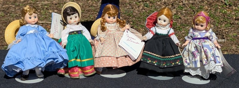 Lot of 5 Madame Alexander Dolls – Miniature Showcase Collection – As Is