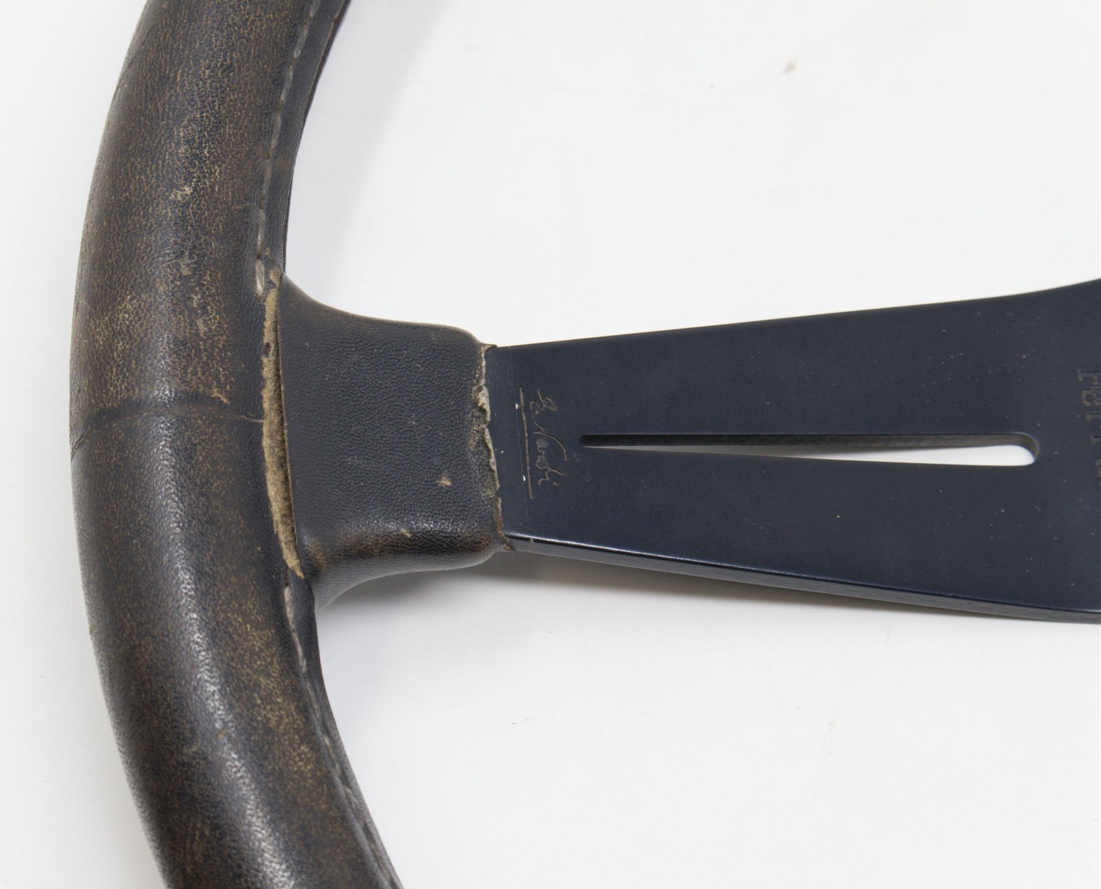 Used Ferrari Mondial 8 steering wheel OEM Nardi genuine original leather 116084