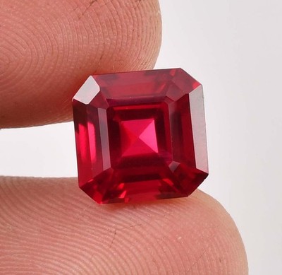 AAA+ Flawless 8 x 8 MM Natural Red Painite Loose Gemstone (GIT Certified)