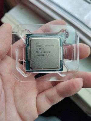 Intel Core i5-6500 Processor (3.2GHz, 4 Core, LGA1151 Socket) - SR2L6