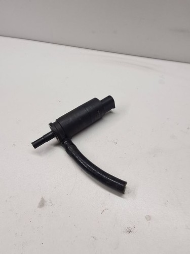 BMW 7 E38 1996 Pumpe Scheinwerferreinigungsanlage 8357837