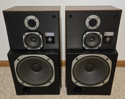 Set 2 Vintage 80's MCS 8320 Linear Phase 3 Way Floor Stereo Speakers Sound Good