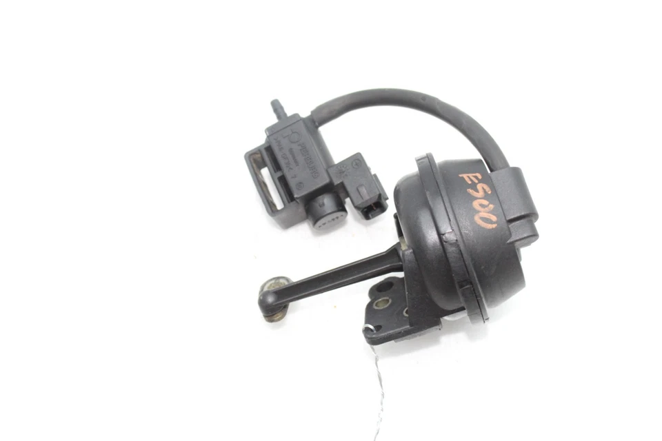 Electroválvula de vacío MERCEDES-BENZ E500 S500 SL500 E5813 Foto 4 de 4