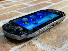 PS Vita PCH-1000 Crystal Black SONY Playstation Tested 8GB Charger Mine Craft P