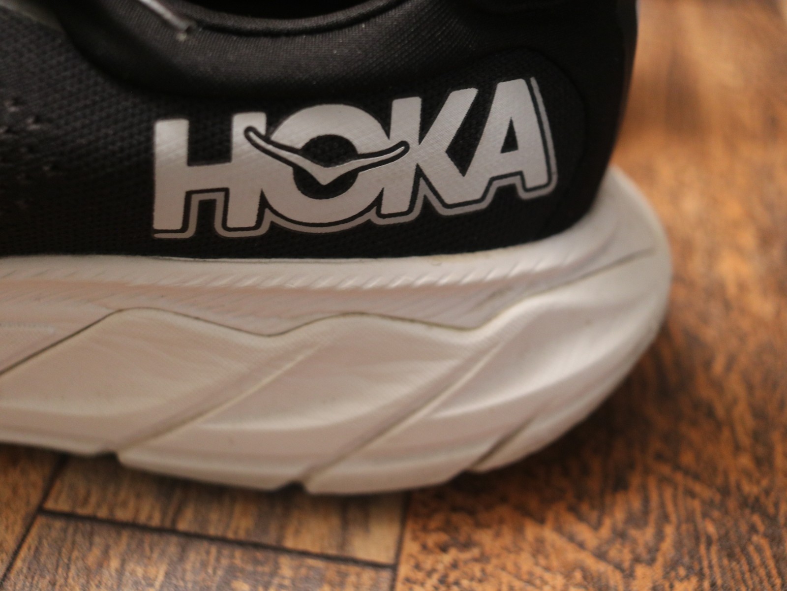 Hoka One One Arahi 7 Mens Black White Size 10.5B Walking Comfortable  thumbnail 6