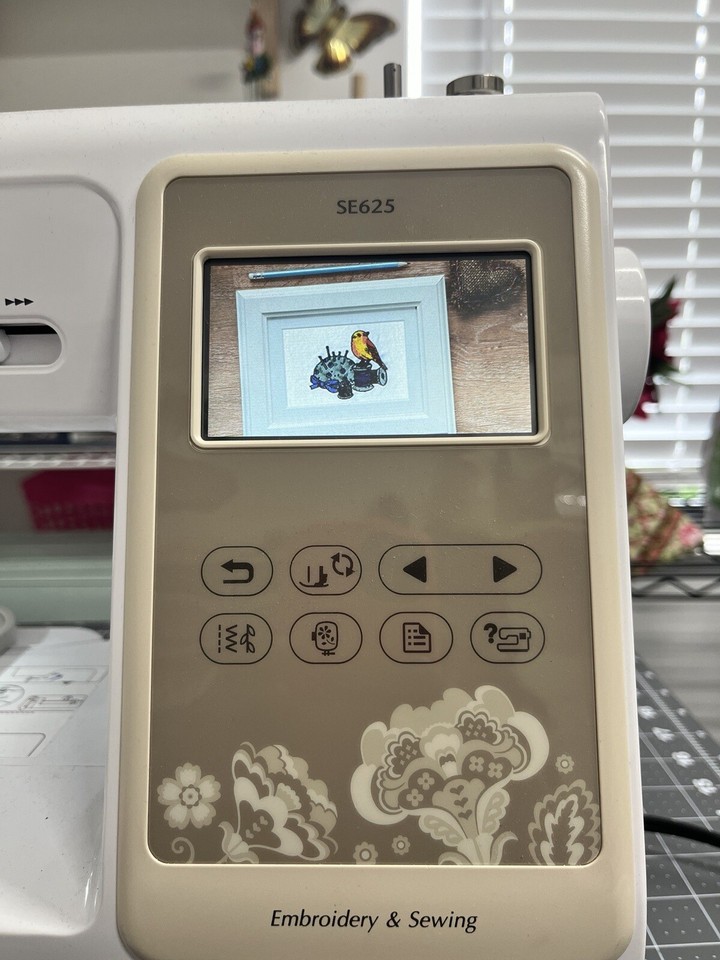 Brother SE625 Computerized Combo Sewing/embroidery Machine eBay