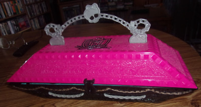 MATTEL MONSTER HIGH ''DESIGN LAB'' COFFIN ONLY CREATE A MONSTER 2011