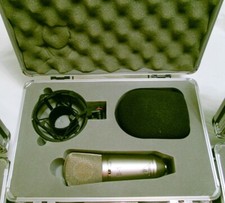 1pc Behringer B-1 Large-diaphragm Condenser Microphone.