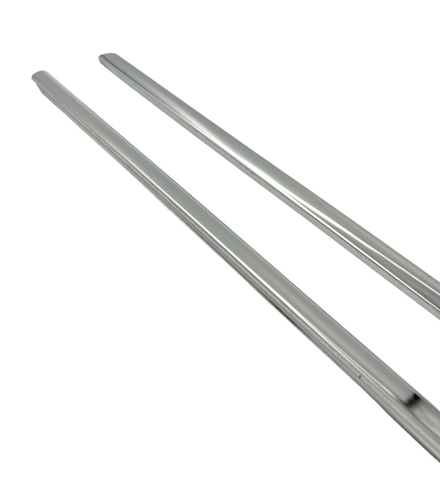 Juego de molduras de pilar de riel de goteo RestoParts para Chevrolet Chevelle 1968-1972 Foto 3 de 4