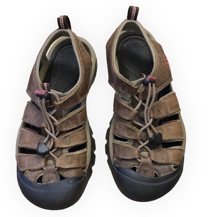 KEEN Hiking Sport SIZE 7.5 Women’s Sandals Brown Newport Closed Toe Waterproof