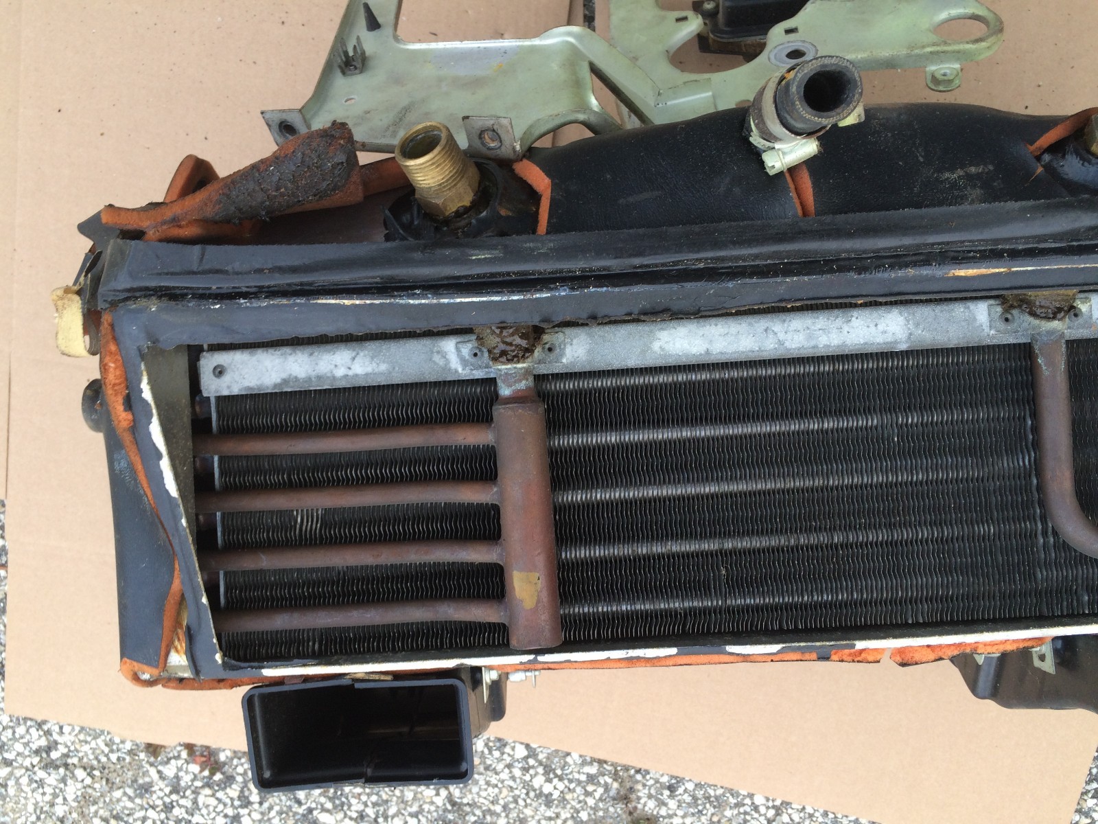 Bentley T1, Rolls Silver Shadow AC Evaporator Assembly from 1974 Shadow