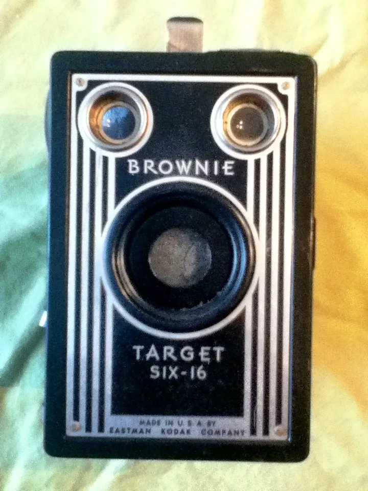 Vintage Brownie Target Six-16 Eastman Kodak Company