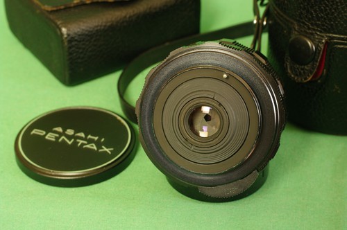 Pentax Super Multi Coated Takumar 28mm F/3.5 Lens w/ Hood full frame Excellent++ - Picture 3 of 13