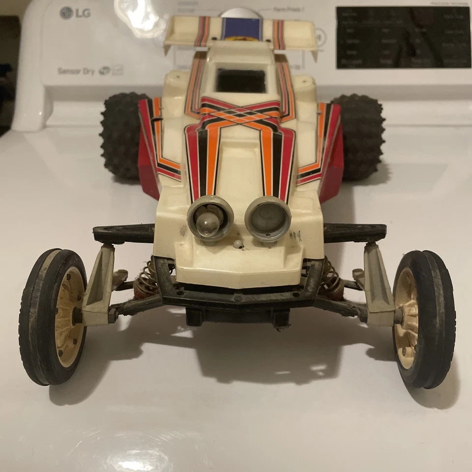 Coche de colección Cox Bandido Kyosho Pegasus RC Dune Buggy - sin probar como está años 80 raro - Imagen 2 de 4