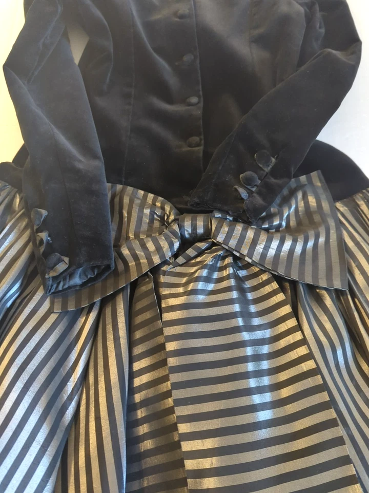 Vtg LAURA ASHLEY Blk Velvet Dress 8 Stripe Taffeta Skirt Ireland Vintage Charm - Image 3 of 4