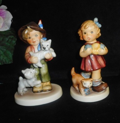 HUMMELS 2107/B LIT KNITTER KITTY/YARN + 2008 FRISKY FRIENDS W. HIGHLAND TERRIERS