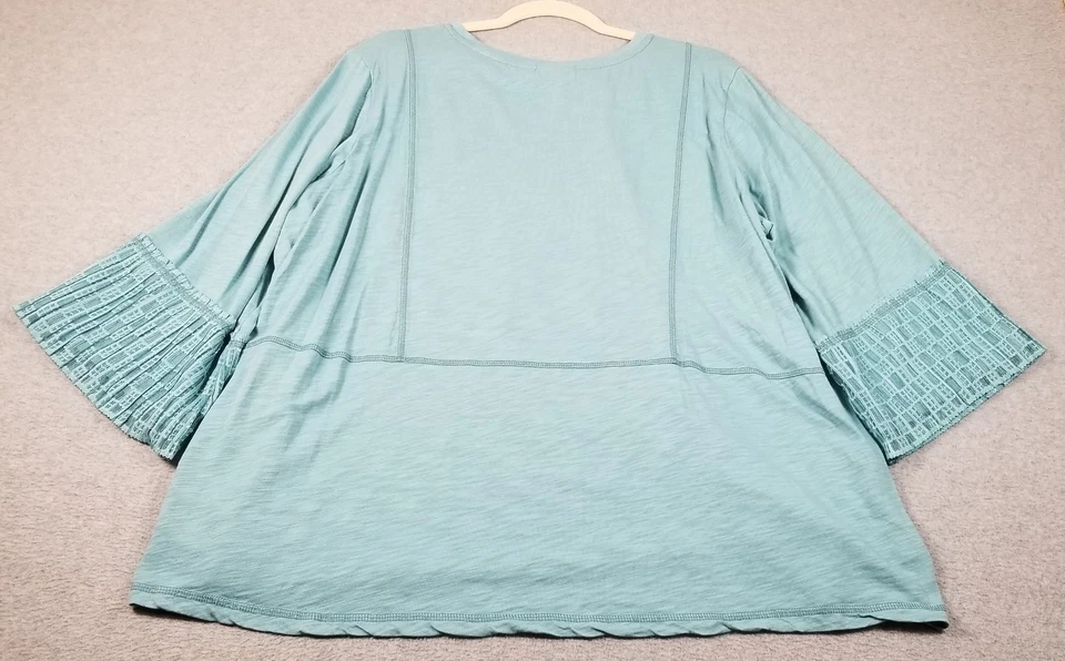 LOGO Tunic Top Womens 2X Plus Light Blue ¾ Bell Sleeve Side Pockets Stretch Knit - Image 4 of 4