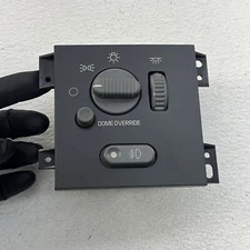 1998-2005 Chevrolet S-10 GMC Sonoma Headlight Switch W/ Fog Light OEM 15755954