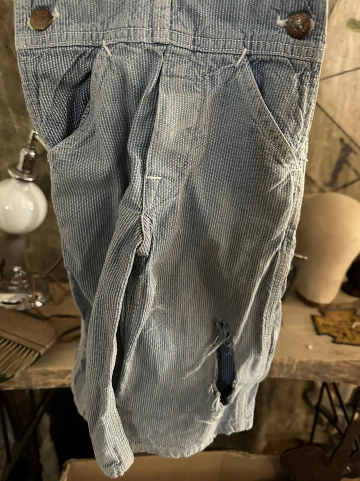 Vtg 1950s Red Snap Boys Bib Overall Sanforized Union Made Denim Work Wear - Image 3 of 4