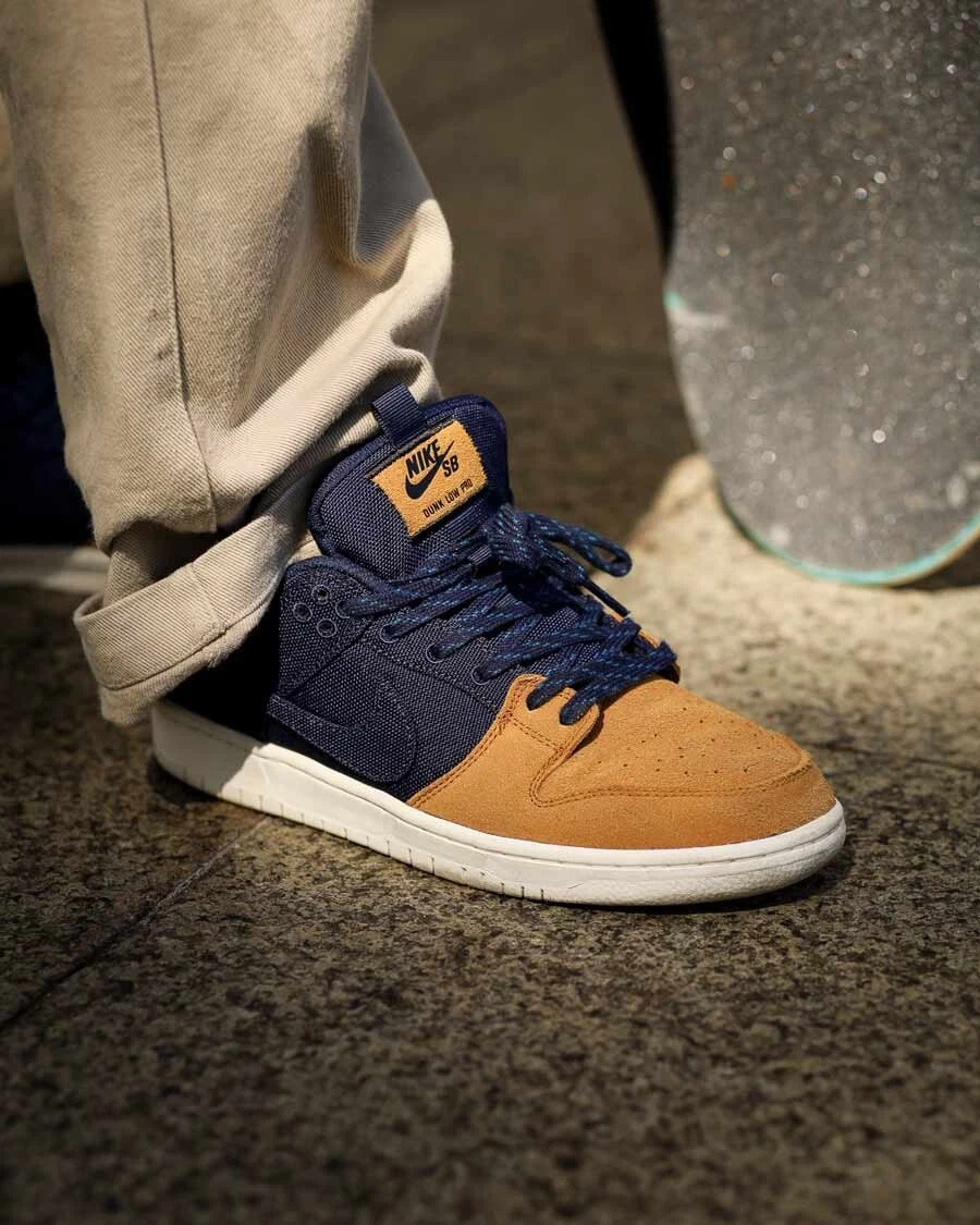 Nike sb dunk low desert sale