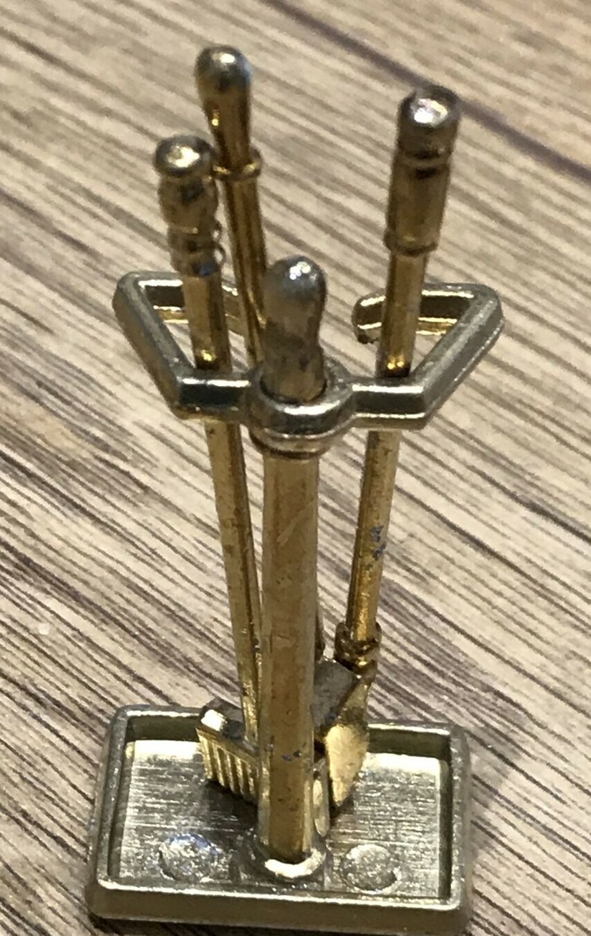 Dolls House Brass Effect Fireplace Tool Set, Fire Guard & Fireplace 8