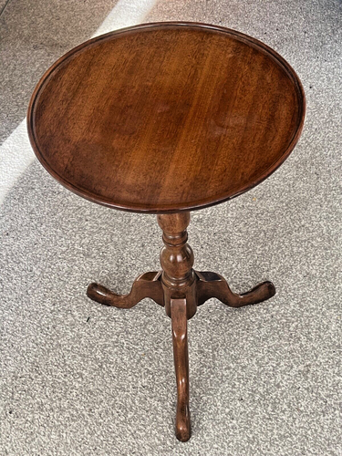 Vintage Mahogany Tripod Wine Side Table Round 14" Diameter