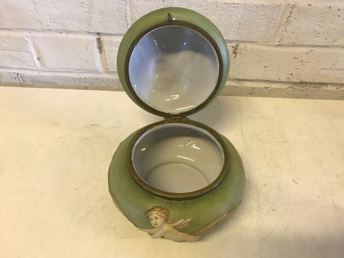 Antique Likely European Ceramic Powder Jar Vanity Box w Woman Cherubs Decoration - Afbeelding 7 van 12