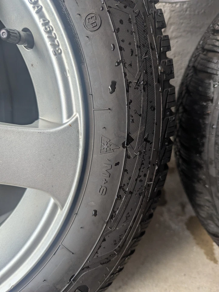 Winter kompletträder mit Alufelgen der Marke Dotz mit neuwertigen Goodyear Winte - Bild 3 von 4