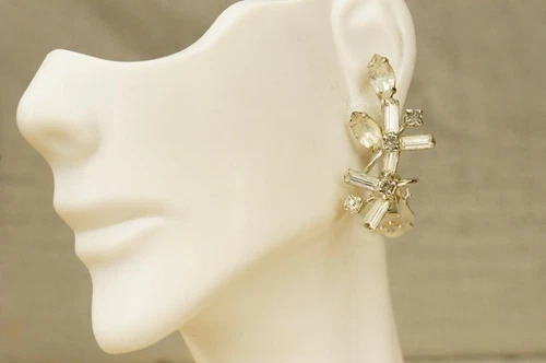 Vintage Costume Jewelry Silvertone Rhinestone Floral Spray Clip Earrings