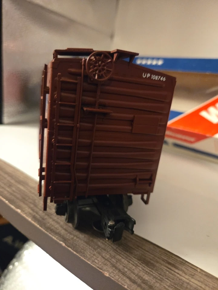 Weaver Ultra Line O Scale 3 Rail Union Pacific #3076 PS-1 40' Box Car - Image 4 of 4