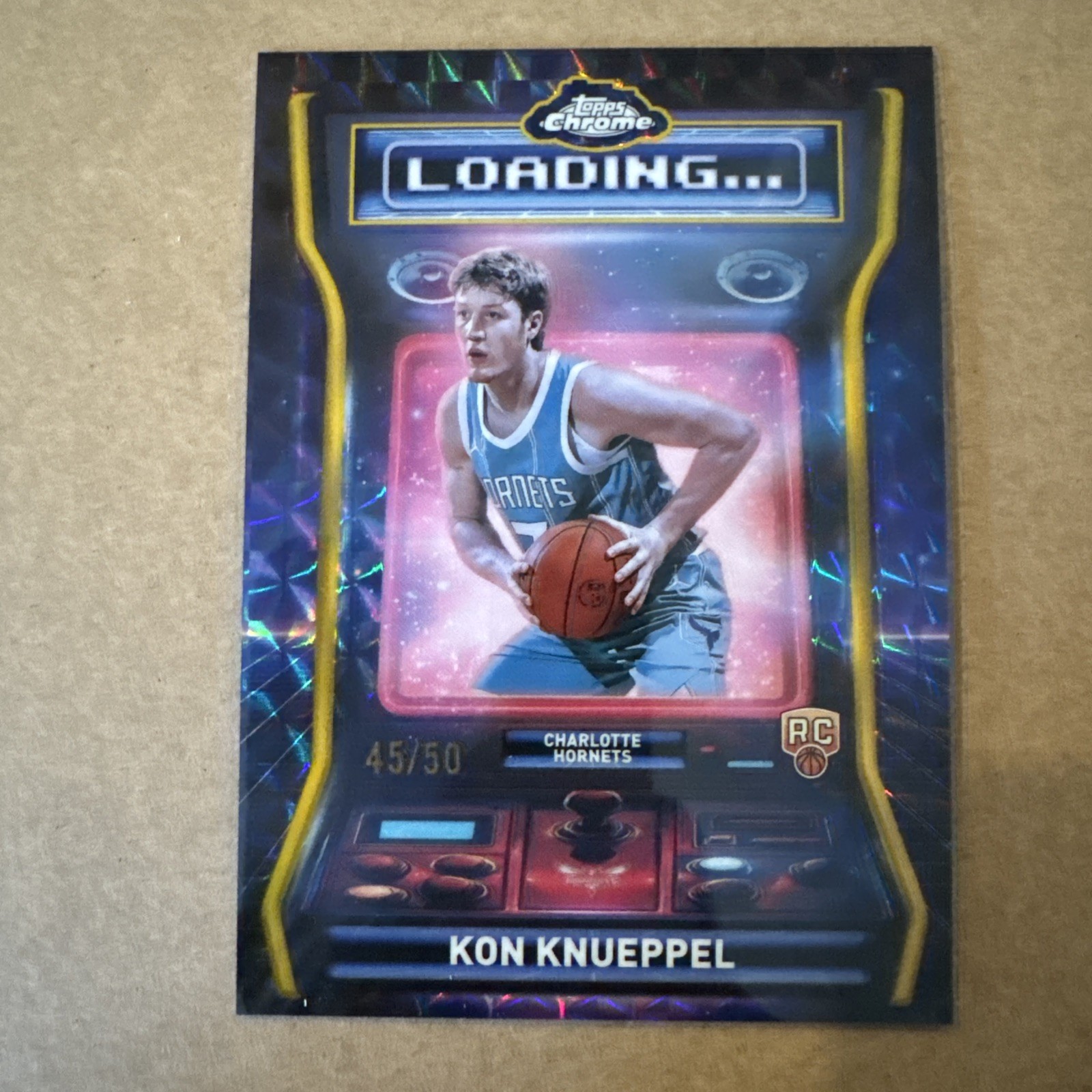 2025-26 Topps Chrome Kon Knueppel RC Rookie Loading Gold Geometric /50 Hornets