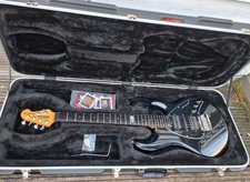 Ernie Ball Music Man Silhouette BFR HSH & Piezo wie Petrucci JP6, sugar-black