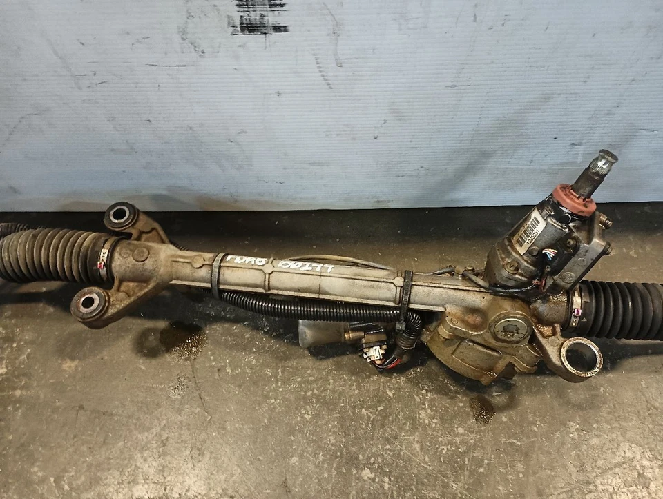 Estante y piñón de dirección asistida de 2015 Subaru XV Crosstrek 12425309 Foto 3 de 4