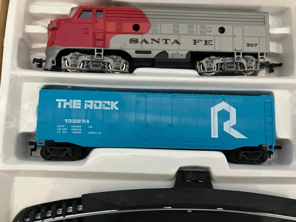 Bachmann Diesel Hustler HO Scale Electric Model Train Set 40-101 1970s Complete - Image 4 of 4