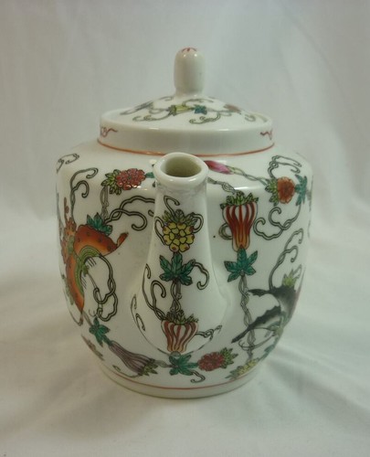 Chinesische Zhongguo Jingdezhen Porzellan Schmetterling Teekanne 6,25" Blumenrebe 24F061 - Bild 4 von 6