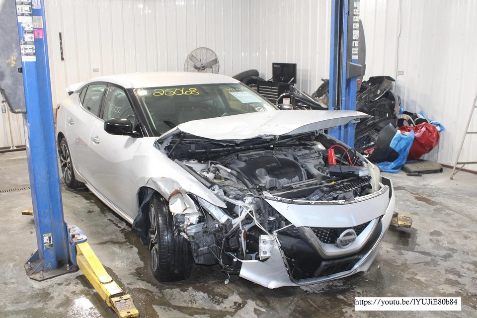 Espejo retrovisor interior delantero central usado se adapta a: Nissan Máxima 2016 con navegación Foto 2 de 4