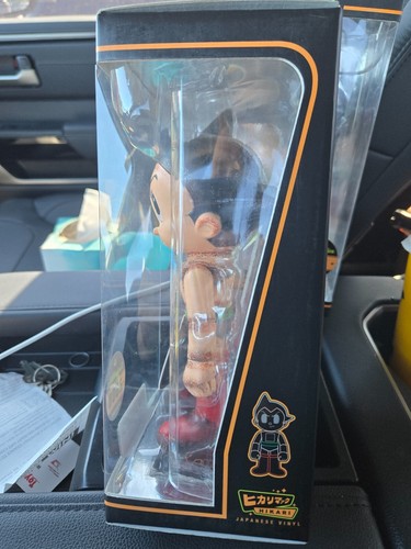 Astro Boy Hikari Japanese Vinyl Figure Limited Edition Funko Premium Quality - Picture 3 of 5