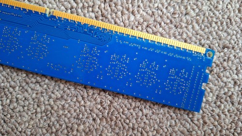1 GB DDR3-RAM 240-pin 1Rx8 PC3-8500U non-ECC 'Elpida EBJ10UE8BDF0-AE-F' - Picture 5 of 10