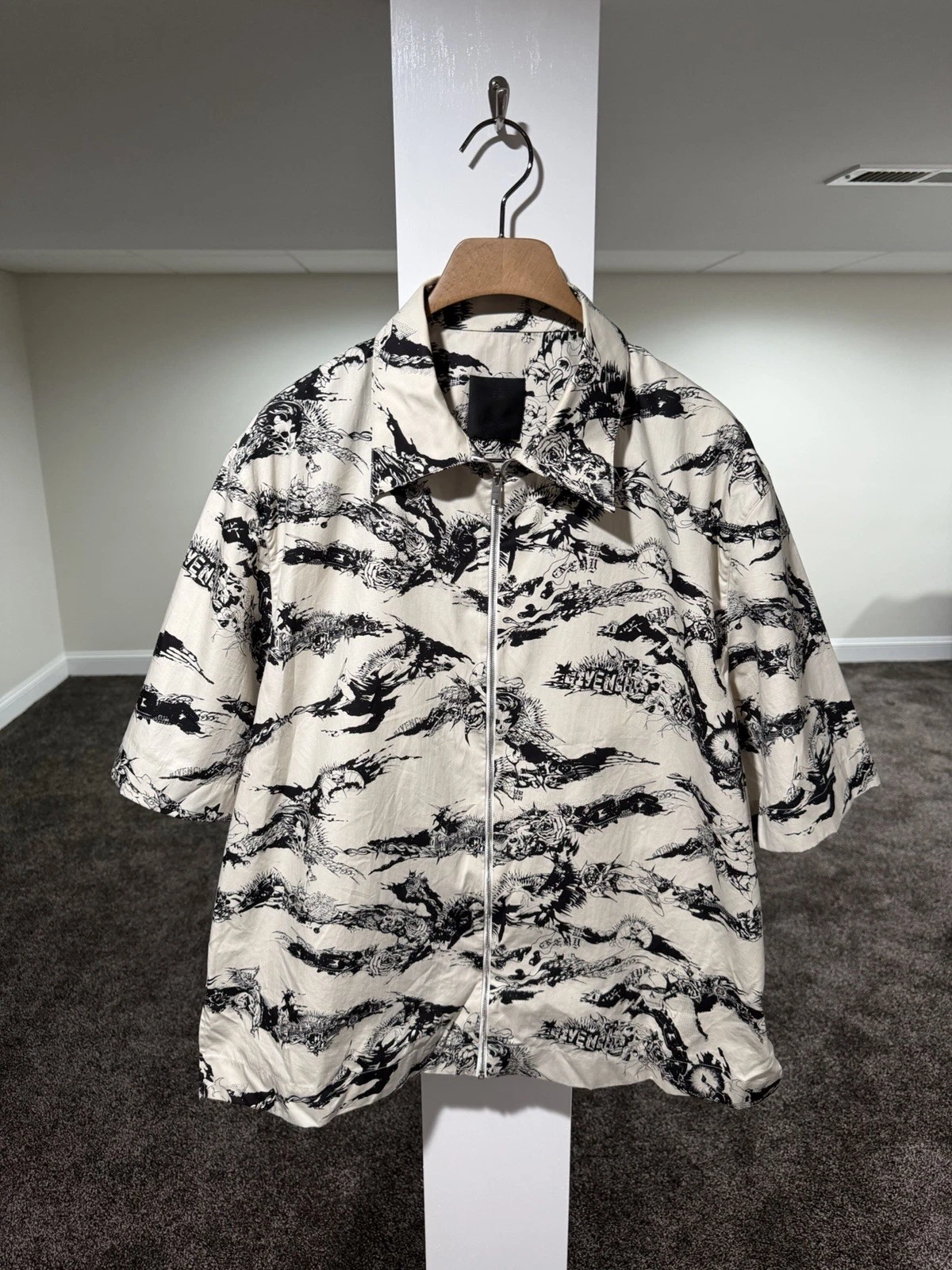 Givenchy — Givenchy Matthew Williams Tiger Camo White/Black Zip Shirt