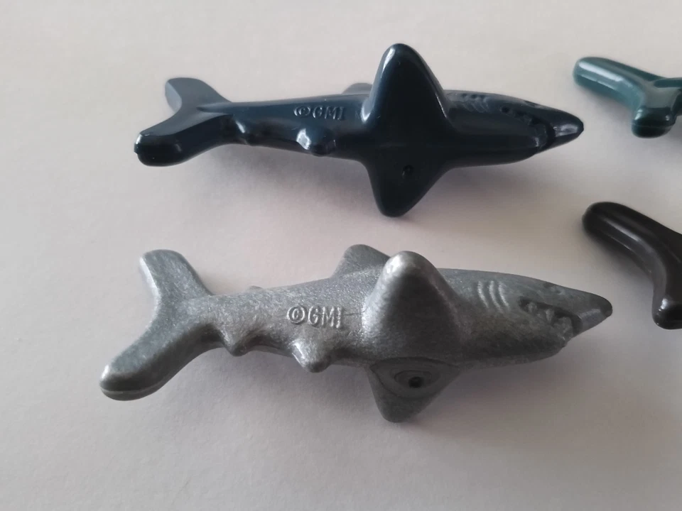 Lote de 5 juguetes de tiburón General Mills de la década de 1980 colores extremadamente raros sin producción Foto 4 de 4